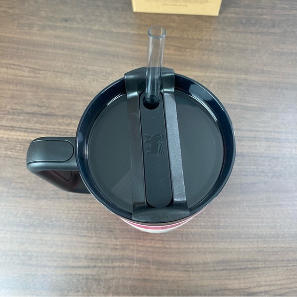 Stanley 40 Oz Quencher  FlowState Tumbler Neon Pink/ Electric Pink Brand New - Picture 4 of 5